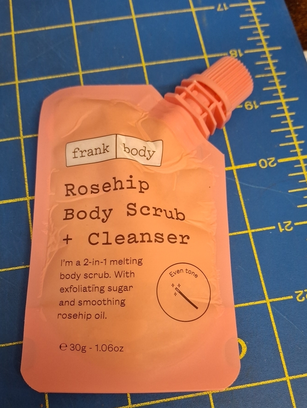 frank body Rosehip Body Scrub + Cleanser 30g New